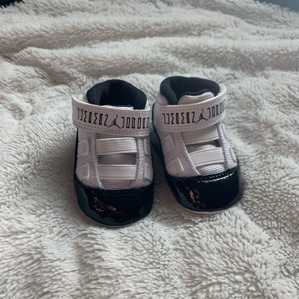 Infant Jordan Retro 11